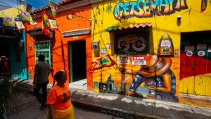 El barrio del centro de Cartagena que lucha por no desaparecer entre el turismo masivo y los altos costos de vida