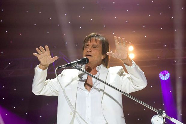 El brasileño Roberto Carlos anuncia gira por Estados Unidos en 2026