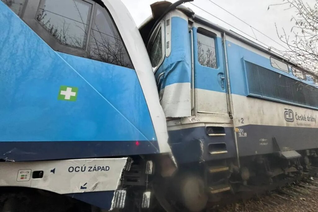 El choque de dos trenes en República Checa deja al menos 40 heridos