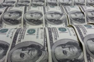 El dólar oficial cerró este #12Nov en 233,55 bolívares