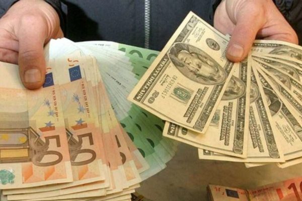 Banca y Negocios