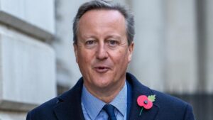 El exprimer ministro David Cameron revela que padece cáncer de próstata y que recibió ya tratamiento | elperiodico.com