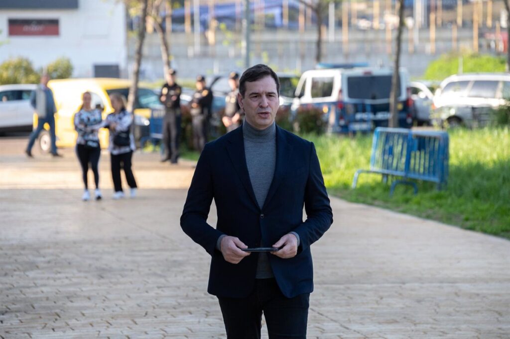 El juicio al hermano de Pedro Sánchez y Gallardo se celebrará del 9 a 14 de febrero en la Audencia Provincial de Badajoz