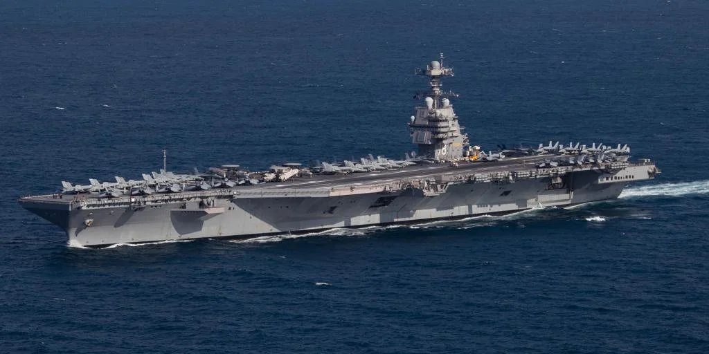 El portaviones Gerald R. Ford llega al Caribe, entre el distanciamiento de socios de EE.UU. por los ataques a narcolanchas