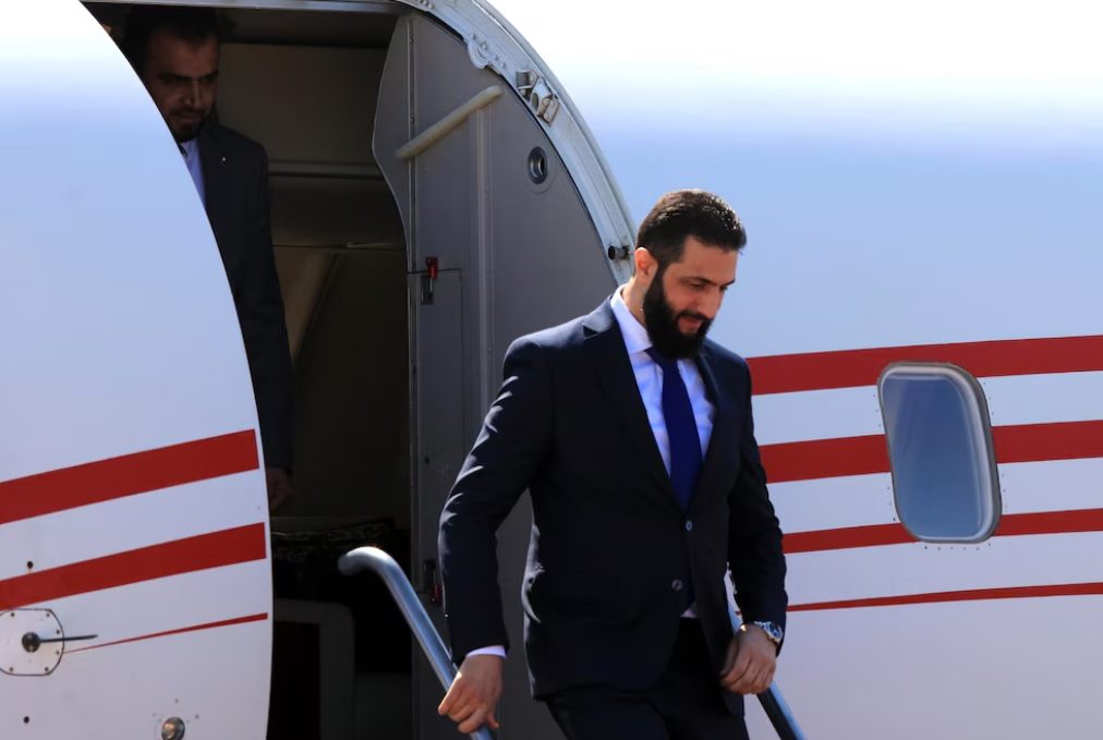 El presidente de Siria llegó a EEUU para el histórico encuentro con Donald Trump  - AlbertoNews