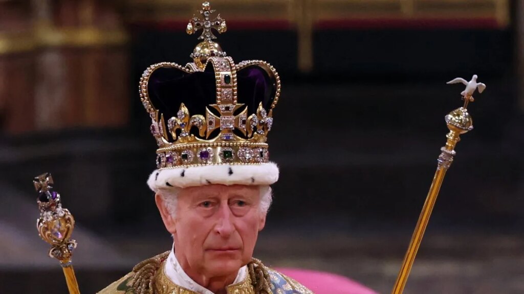 El rey Carlos III quiere a las princesas Beatriz y Eugenia en un papel más activo tras la salida del príncipe Andrés