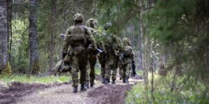 El servicio militar voluntario, el iceberg del rearme total de Bélgica