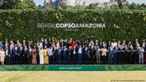 Escasa presencia de líderes latinoamericanos en cumbre COP30 – DW – 07/11/2025