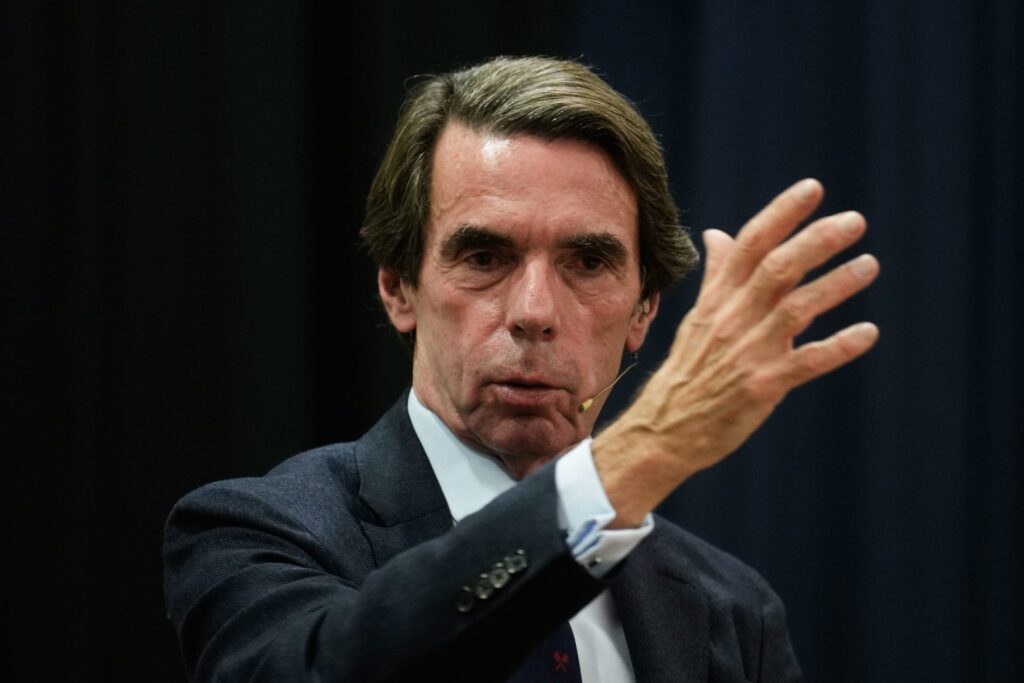 «España necesita urgentemente elecciones, la moción de censura no puede prosperar»