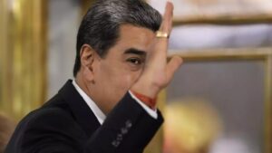 Estado de tensión nacional en el «teatro de la paz» de Maduro ante las nuevas operaciones de Washington