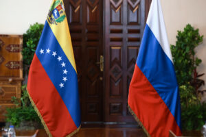 «Estamos preparados para responder»: Rusia expresa apoyo a Maduro ante conflicto con EEUU