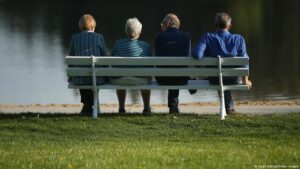 Europa busca una salida al dilema de las pensiones – DW – 28/11/2025