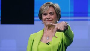 Evelyn Matthei, la carta de la derecha tradicional para volver a gobernar Chile | elperiodico.com