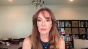 Ex Miss Venezuela y candidata republicana al Congreso de EEUU por Texas culpa al «socialismo y a las fronteras abiertas» del devastador colapso de Venezuela – AlbertoNews