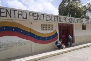 Familiares denuncian tratos crueles en Yare II: presos pasan hambre y son golpeados