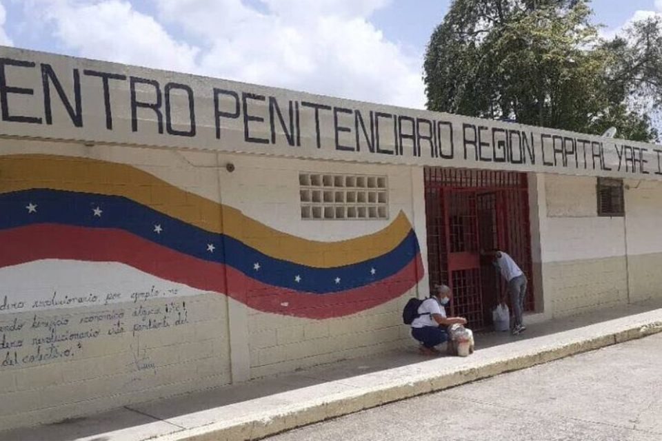 Familiares denuncian tratos crueles en Yare II: presos pasan hambre y son golpeados