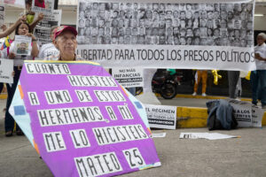 Farsa judicial en audiencia telemática de 8 presos políticos