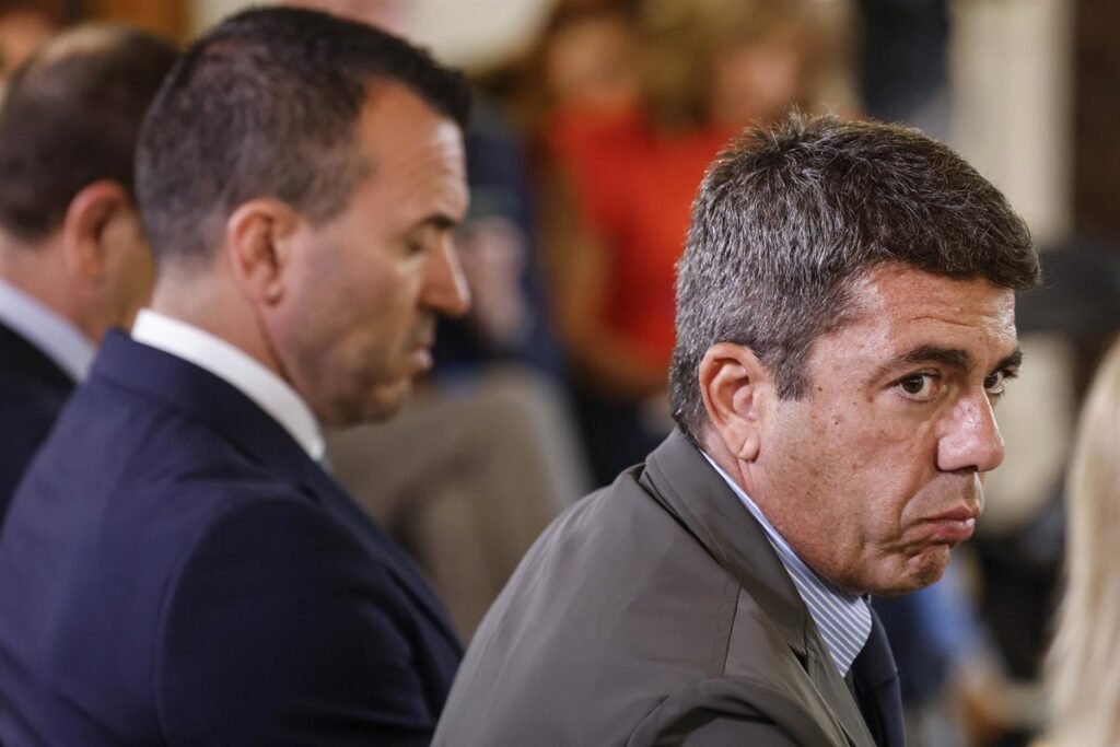 'Génova' guarda silencio sobre Mazón y el movimiento del PPCV aupando a Mompó como sucesor