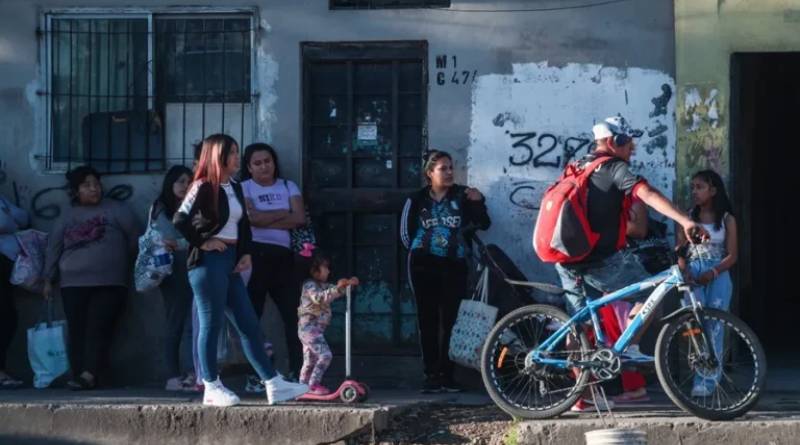 Gestión de Milei generó la perdida de casi 300 mil empleos en Argentina