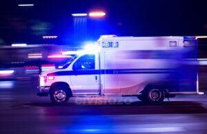 Hombre de 51 años murió arrollado en Pariaguán por un vehículo que dejó piezas en el sitio del impacto