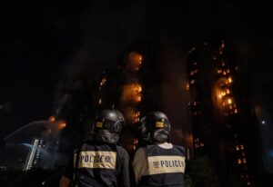 Incendio en edificios de Hong Kong cobra la vida de al menos 13 personas – Diario La Nación