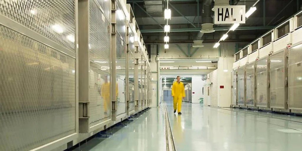 Irán anuncia la construcción de ocho nuevas plantas nucleares con ayuda de Rusia