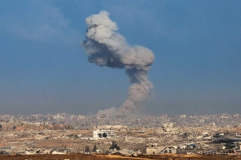 Israel lanza una oleada de bombardeos en toda Gaza y mata al menos a 25 personas – Diario La Nación