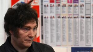 Javier Milei descarta liberalizar el cambio del peso – DW – 06/11/2025