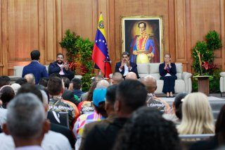 Jefe de Estado venezolano participa de Encuentro de Oración por La Paz