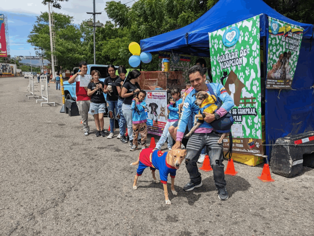 Jornada de adopción de mascotas al estilo Halloween – Diario La Nación