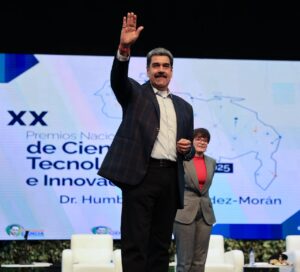 Jóvenes venezolanos participarán en Campeonato Mundial de IA en Singapur