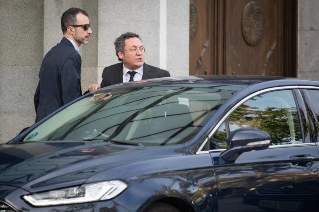 Juicio al fiscal | Directo: Juan Lobato y una excargo de Moncloa, principales testigos del tercer día del juicio