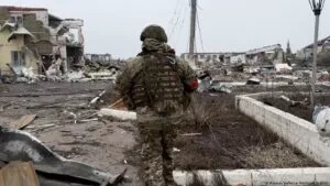 Kiev afirma que Rusia toma otras 3 poblaciones en Zaporiyia – DW – 12/11/2025