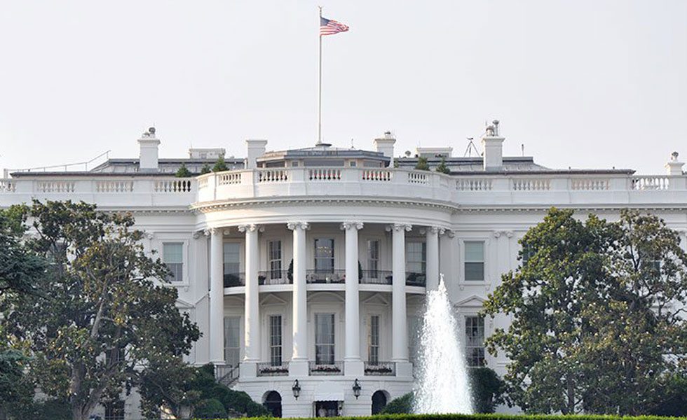 La Casa Blanca habría propuesto lanzar panfletos sobre Caracas, según The Washington Post