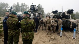 La Comisión propone crear una zona europea de movilidad militar para 2027 para agilizar la respuesta en caso de crisis | elperiodico.com