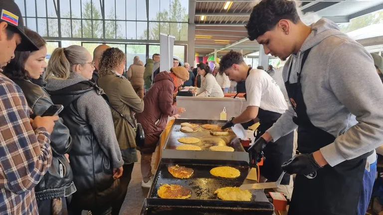 La Feria de la Chinita llenó Ourense de sabor y nostalgia venezolana