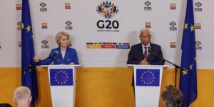 La UE confirma que EE.UU. no le comunicó su plan para Ucrania y trabajará con Zelenski para una paz «justa»