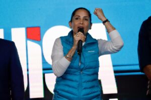 La correísta Luisa González celebra triunfo del ‘No’ en referendo: «Ecuador vence al odio» – AlbertoNews