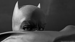 La presencia de Batman nos hace más amables, según estudio – DW – 28/11/2025