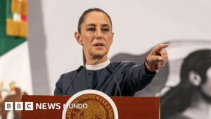 La presidenta Claudia Sheinbaum denuncia a un hombre que la acosó mientras caminaba en Ciudad de México