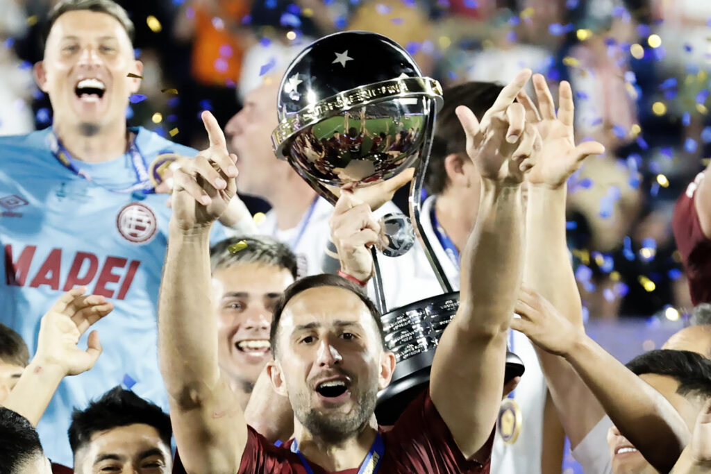 Lanús gana su segundo título y Argentina ya tiene once campeonatos en la Sudamericana - AlbertoNews