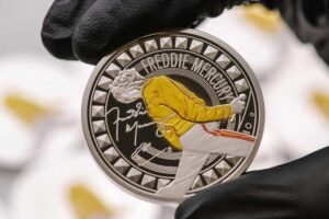 Lanzan moneda conmemorativa de Freddie Mercury por el 40 aniversario de ‘Live Aid’