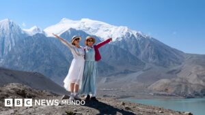 Lo que no se ve de Xinjiang, la impresionante región de China visitada por 300 millones de turistas