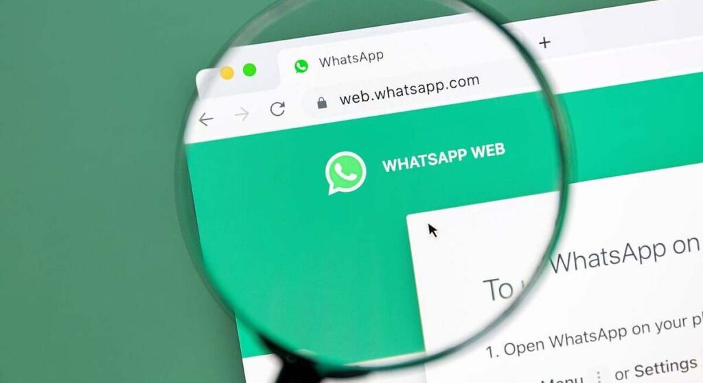 Lo que nunca debes hacer: esto es lo que pasa si no cierras sesión en tu cuenta de WhatsApp Web
