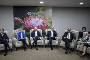 Los aliados de Zelenski se conjuran en el G-20 para lograr una alternativa al plan de Trump | elmundo.es