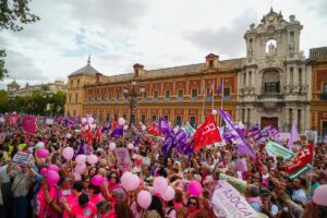 Los cribados y la «grave crisis» del SAS sacan este domingo a la calle a CCOO, UGT y Marea Blanca en las ocho provincias | europapress.es