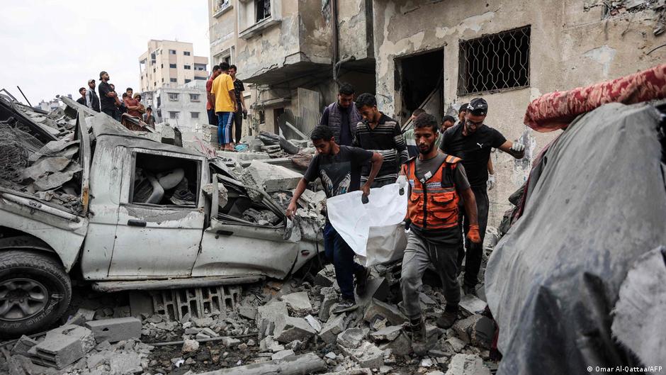 Los muertos en Gaza superan los 69.000 – DW – 08/11/2025