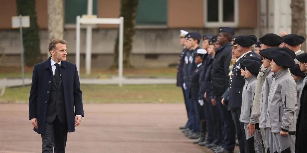 Macron anuncia un nuevo servicio militar voluntario a partir del próximo verano