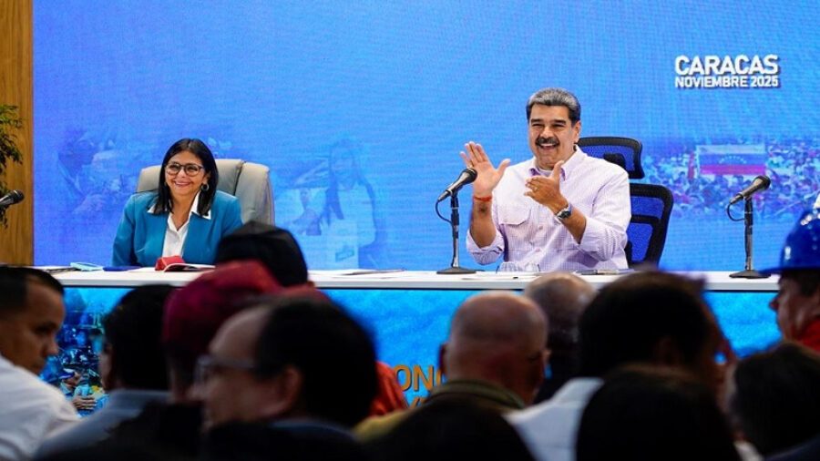 Maduro llama al pueblo a participar en la cuarta Consulta Popular