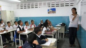 Maestros exigen Bono Navideño de 400 dólares